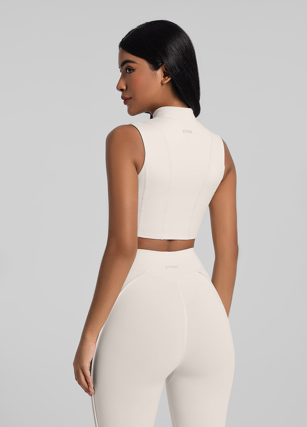 Haut zippé à encolure américaine